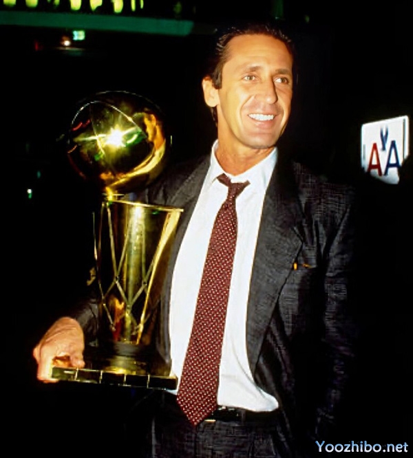帕特-莱利:1989-90赛季的NBA最佳教练与<a href=/lanqiude/lakers/ target=_blank class=infotextkey>湖人</a>王朝的缔造者