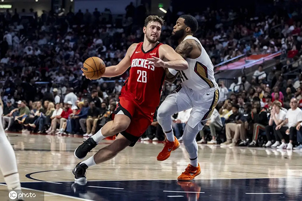 NBA季前赛综述:火箭<a href=/lanqiude/spurs/ target=_blank class=infotextkey>马刺</a><a href=/lanqiude/magic/ target=_blank class=infotextkey>魔术</a>领跑 新趋势与球队百态