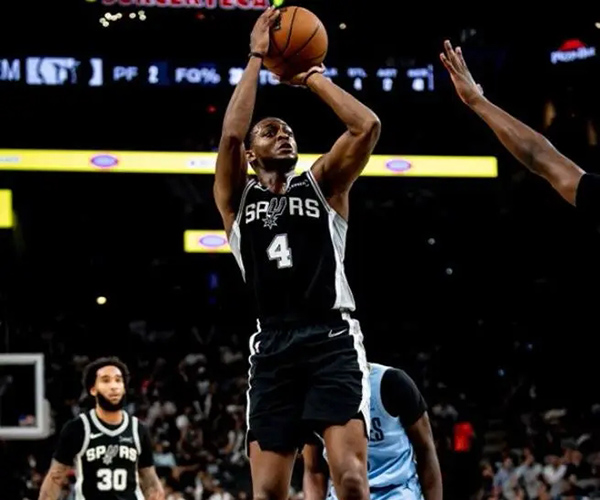 巴恩斯7记三分率<a href=/lanqiude/spurs/ target=_blank class=infotextkey>马刺</a>双杀灰熊 残阵灰熊虽败犹荣