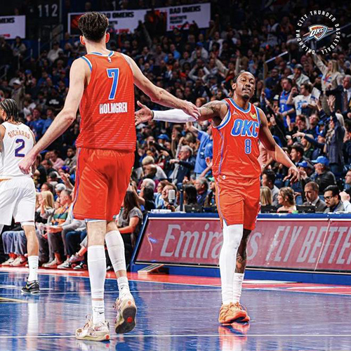 雷霆49分血洗<a href=/lanqiude/suns/ target=_blank class=infotextkey>太阳</a>+手握多签,霍姆格伦成顶级内线